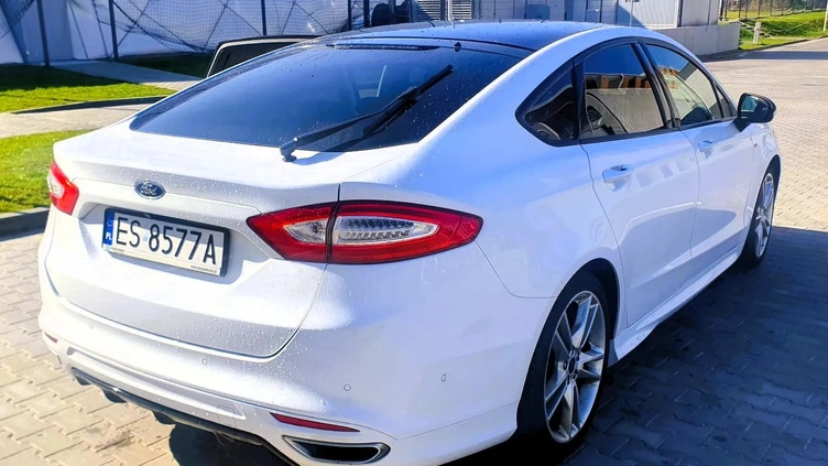 Ford Mondeo cena 63900 przebieg: 170000, rok produkcji 2017 z Bytów małe 92